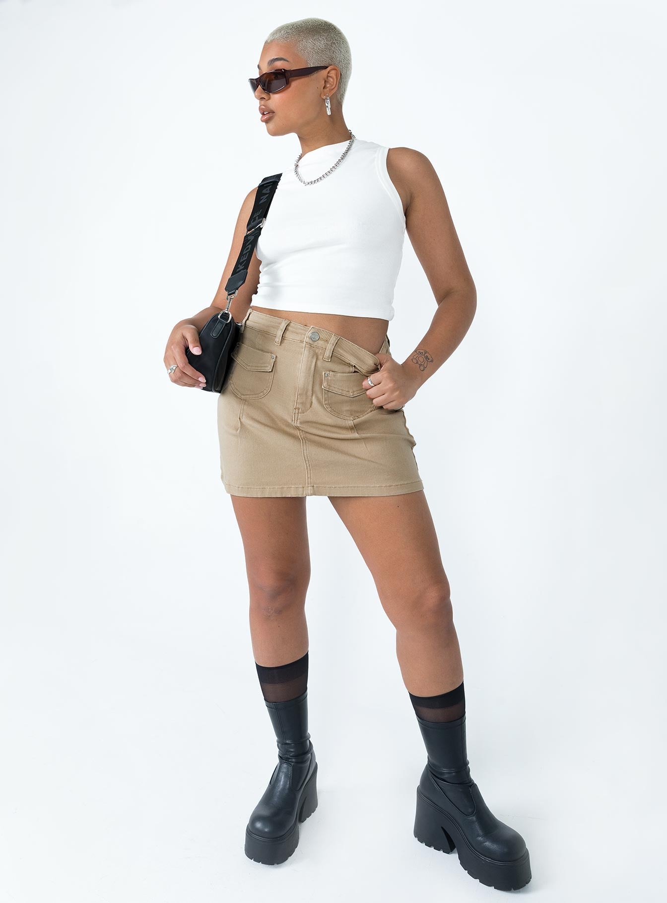 On my Way Mini Skirt Beige