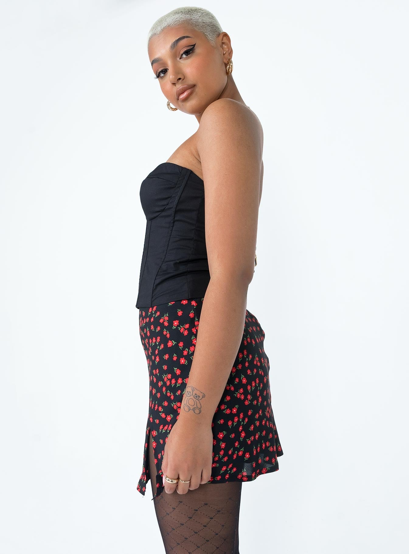 Kerri Mini Skirt Black Floral