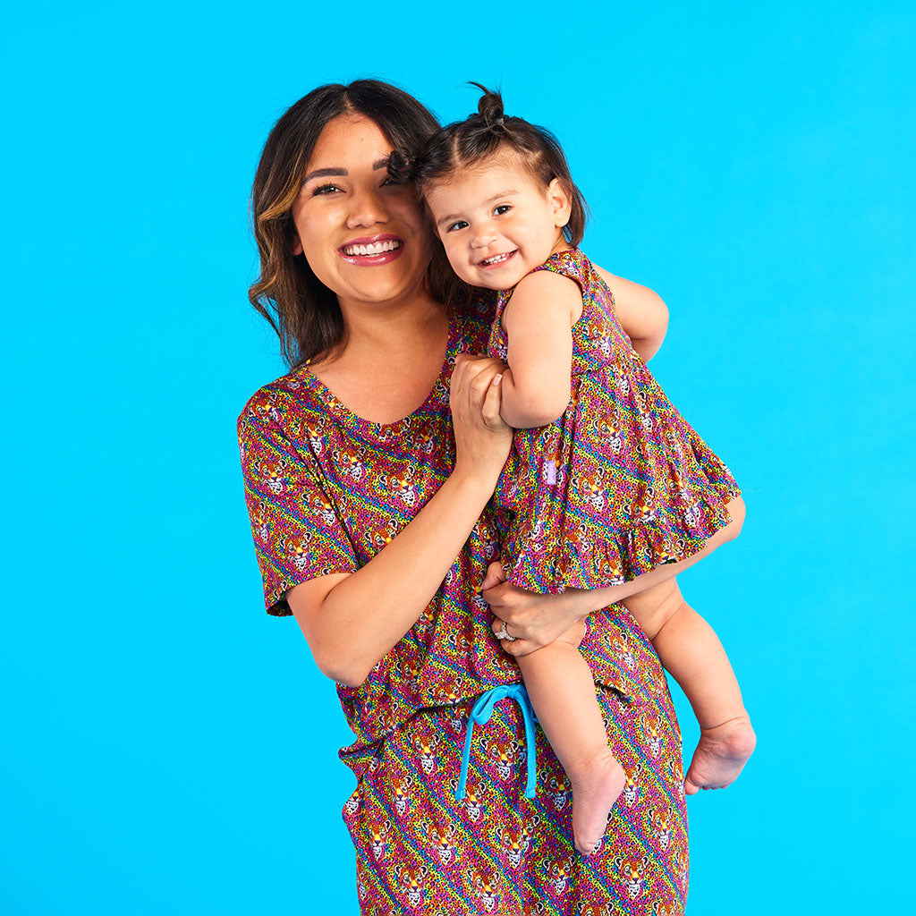 Lisa Frank® Hunter™ Women’s Scoop Tee