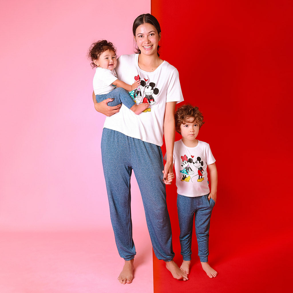 Disney's Mickey Loves Minnie Women’s Scoop Tee