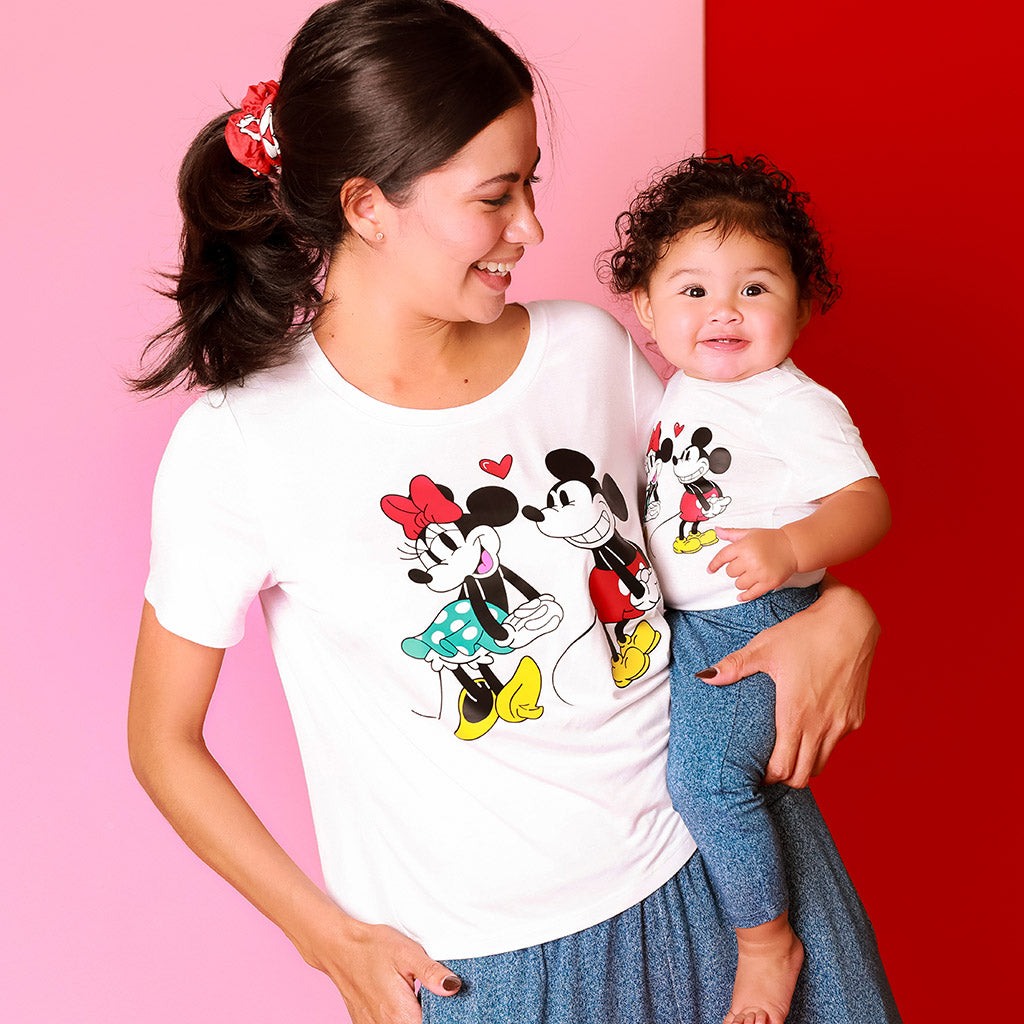 Disney's Mickey Loves Minnie Women’s Scoop Tee