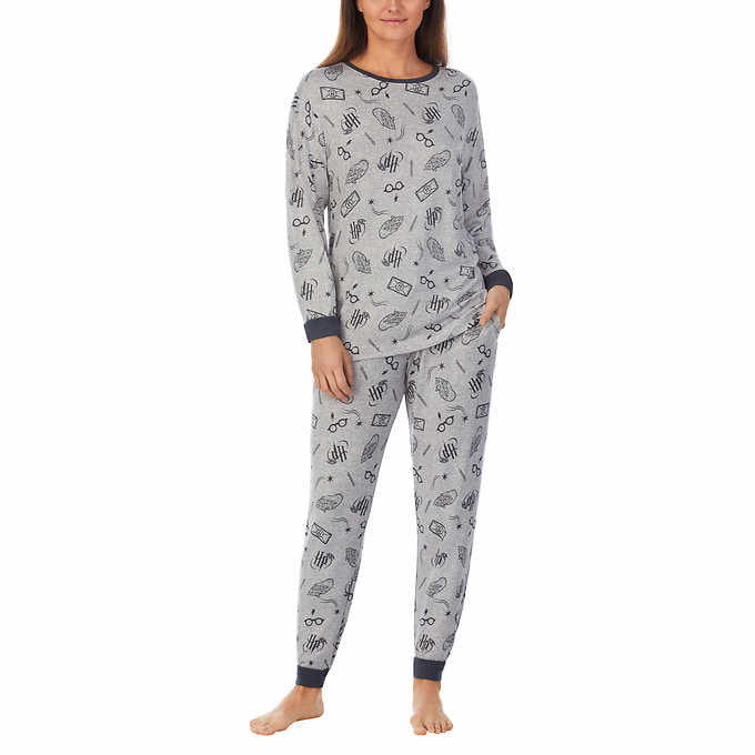Character Ladies' Fleece 2-piece Pajama Set