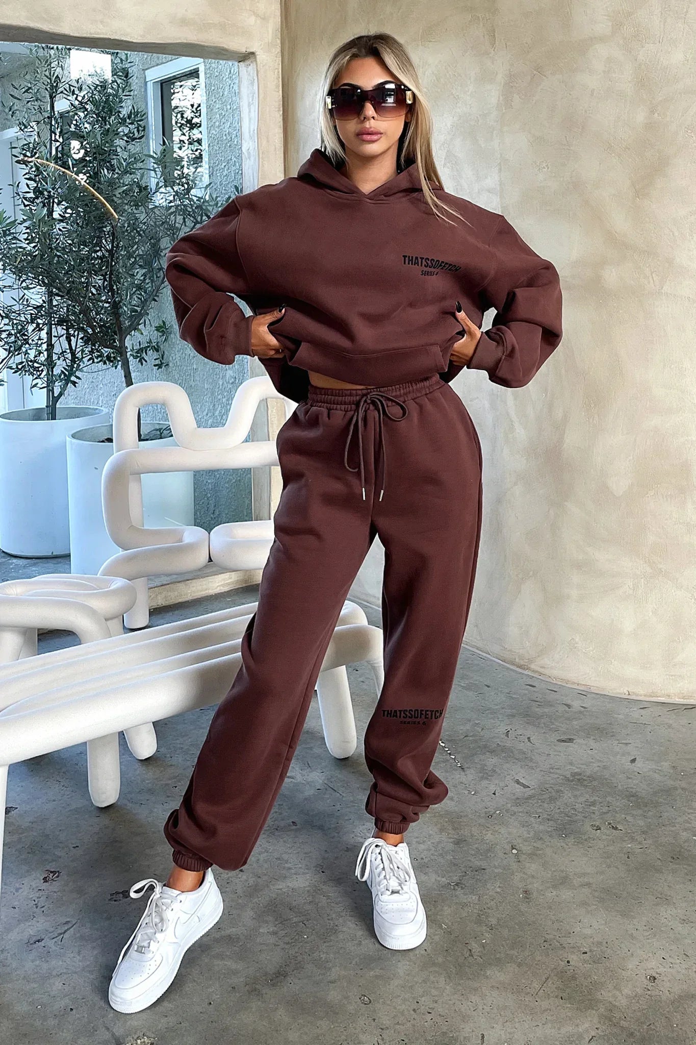 Series 6 Sweatpants - Brown