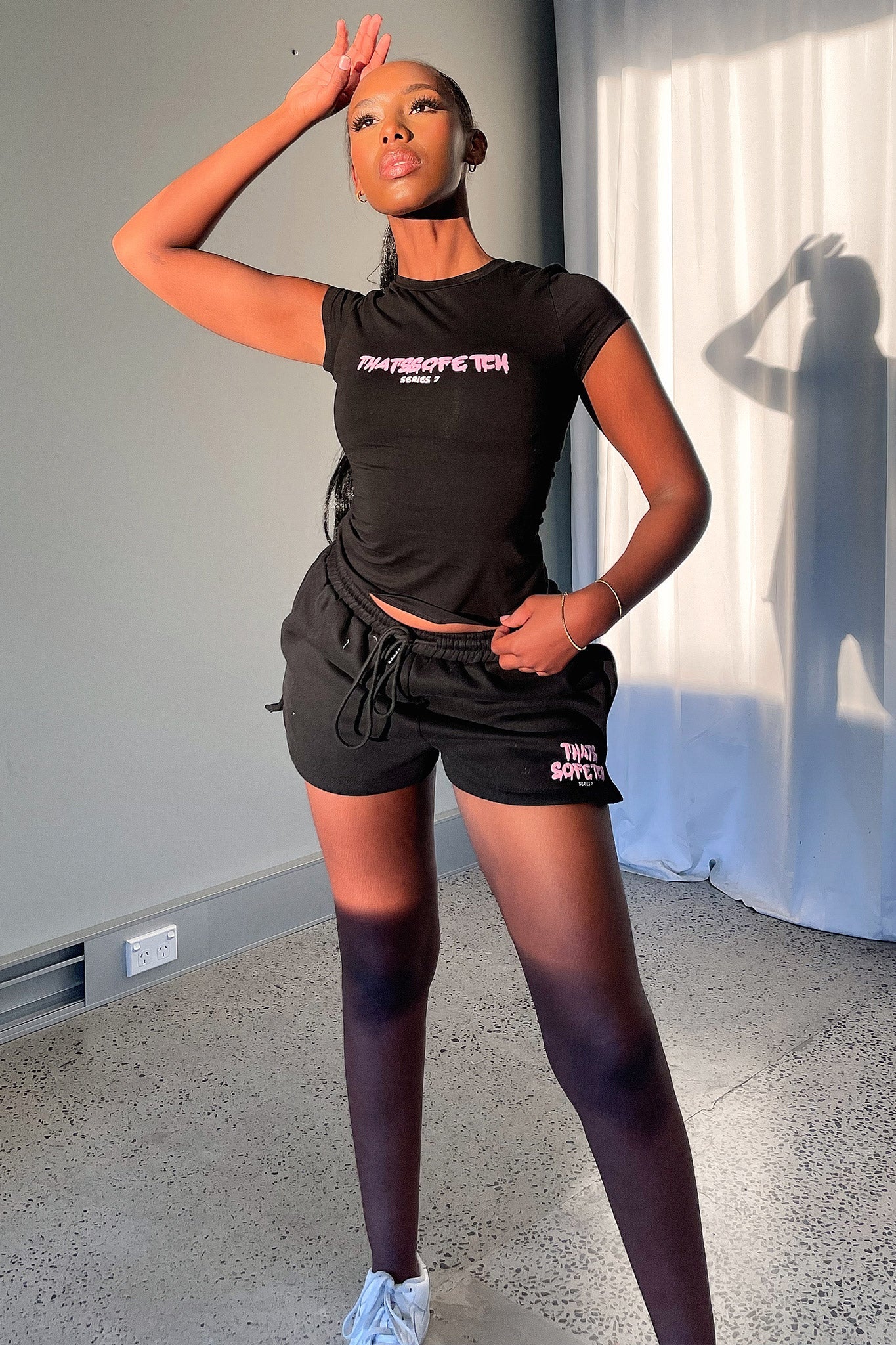 Series 7 Shorts - Black/Pink